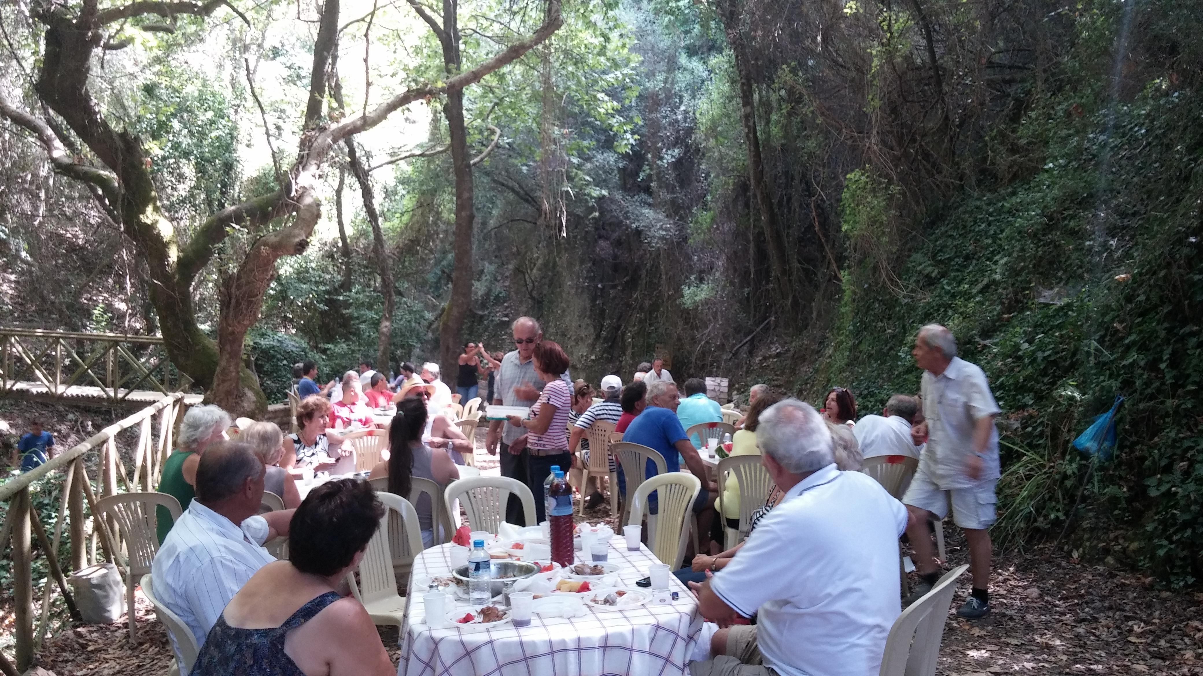 Irida Beach Resort Suites Kyparissia Bagian luar foto