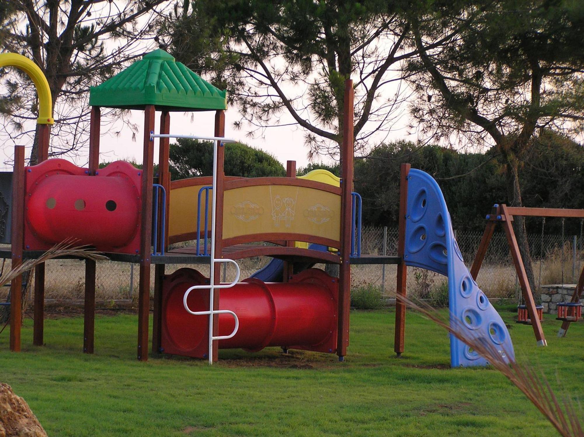 Irida Beach Resort Suites Kyparissia Bagian luar foto